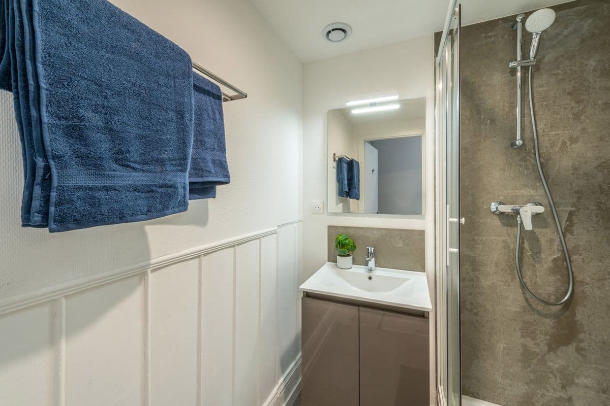 Coin salon d'un studio meublé à Mulhouse